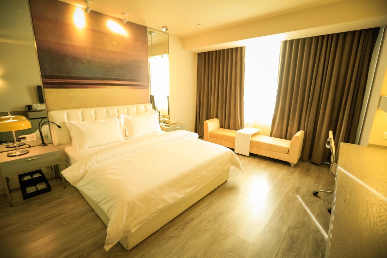 Metropolo Jin Jiang Hotels Turpan Administrative The Heart Of Pai المظهر الخارجي الصورة