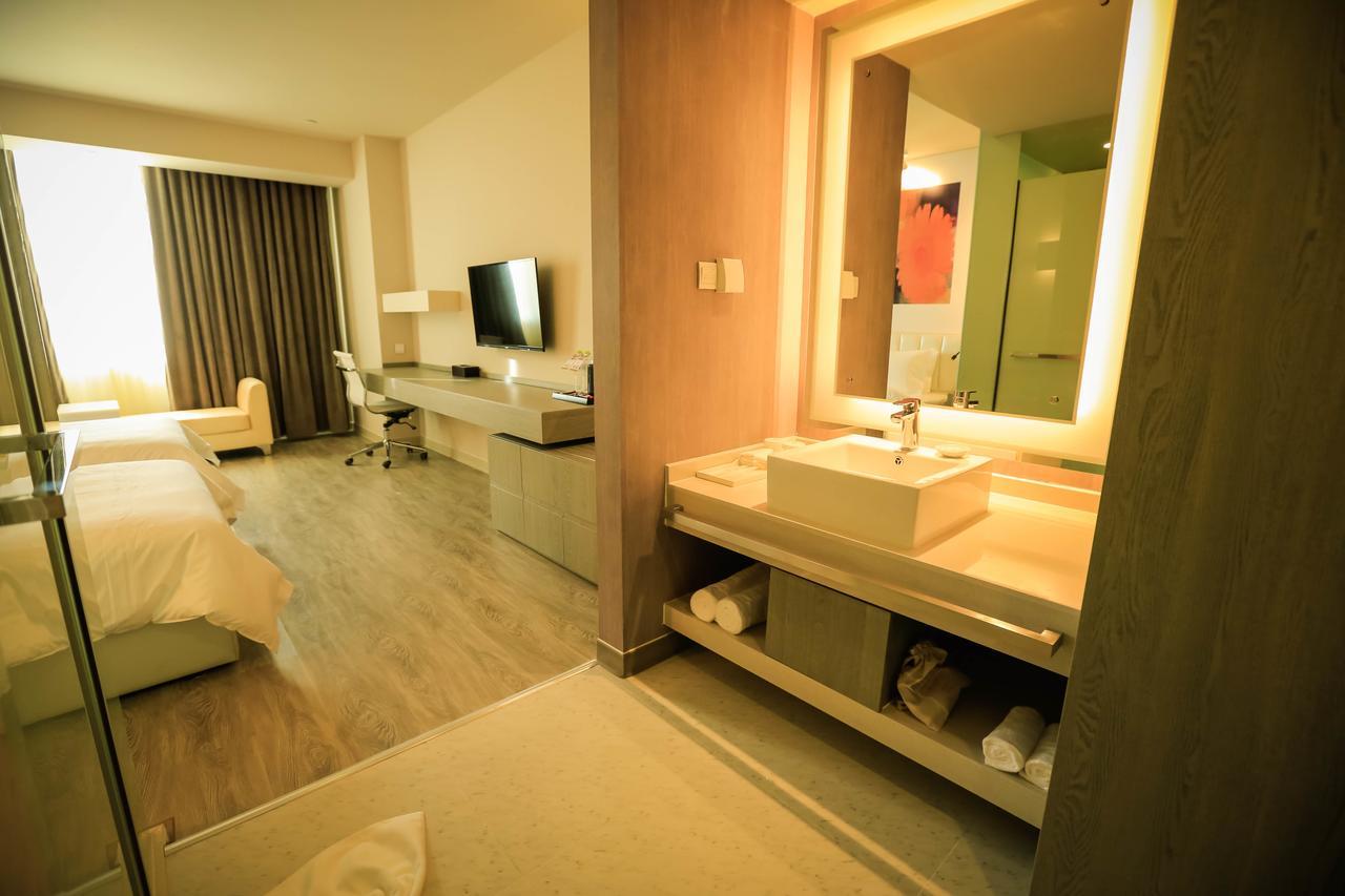 Metropolo Jin Jiang Hotels Turpan Administrative The Heart Of Pai المظهر الخارجي الصورة